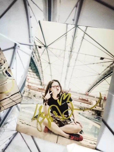 傅园慧独家私教1小时拍出10万！合影签名等你拿