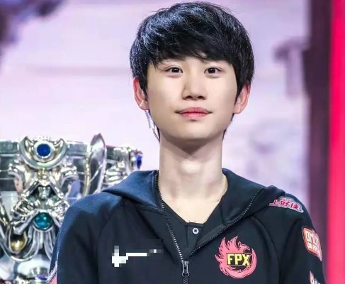 神罚揭秘！Doinb爆RNG收购内幕，神秘买家曝光引惊喜