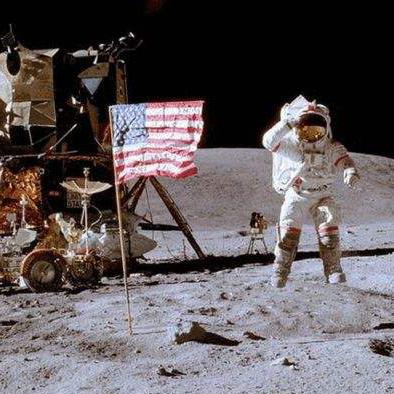 《恋与深空2025》专辑典藏礼盒预售，独家珍藏版来袭！