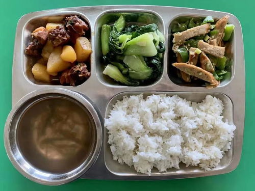 《马车：世界》牛牛吃汉堡之谜：揭秘神秘原料背后的秘密！