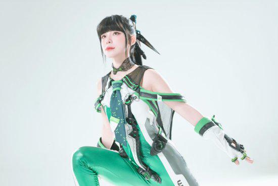 《剑星》伊芙造型揭秘：金亨泰独家设计解析