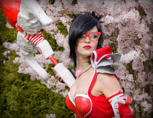 骆歆COS薇恩：猎手薇恩，绝境求生！