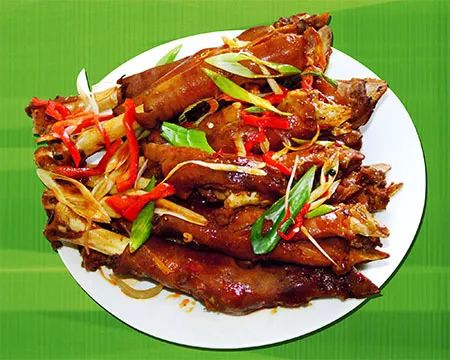 《羊蹄山探秘：北海道美食采集之旅》