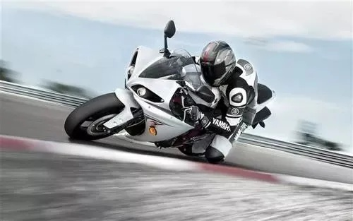 《2024新规来袭！摩托车国标大升级，玩家必看》