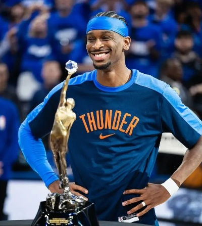 雷霆4-3逆袭夺冠！亚历山大FMVP荣耀加冕