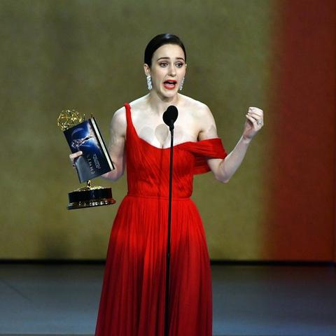 《超人》巴西红毯秀！蕾切尔·布罗斯纳罕黑裙美艳登场