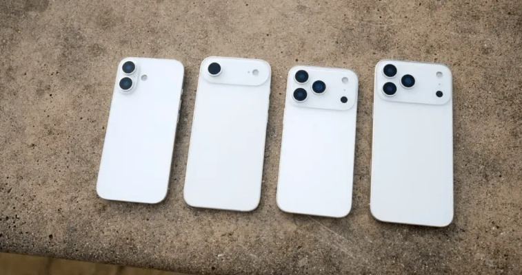 iPhone17标准版大屏升级！6.3英寸新尺寸贴膜体验揭秘