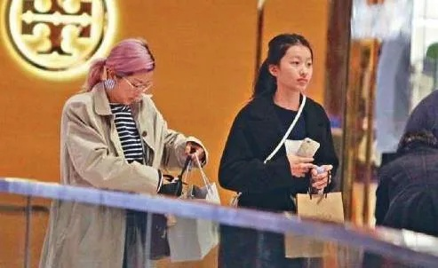 陈奕迅女儿陈康堤出道，颜值爆表！打几分？