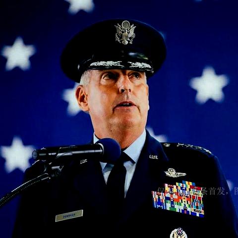 《2025和平精英PC免费皮肤领取攻略！签到即享》