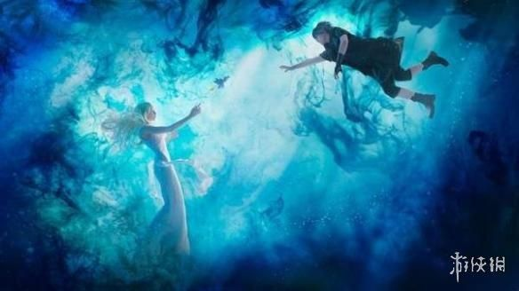 《提达与尤娜：水中浪漫瞬间，神仙眷侣COS绝美再现》