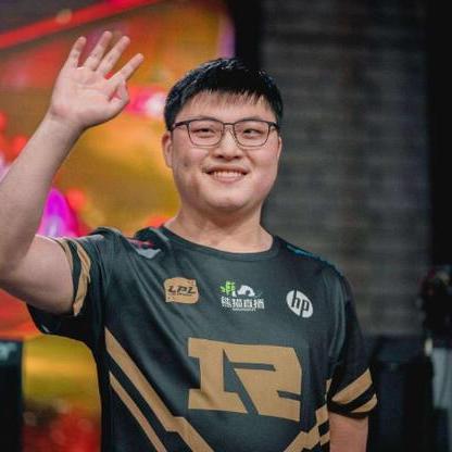 Ruler羡慕Uzi专属皮肤！揭秘同款皮肤获取攻略