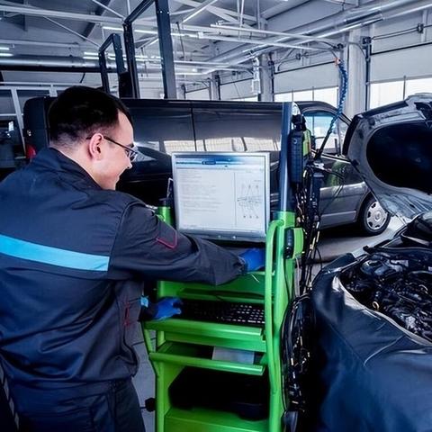 遥遥领先燃油车，电动汽车电池寿命达20年，续航无忧！