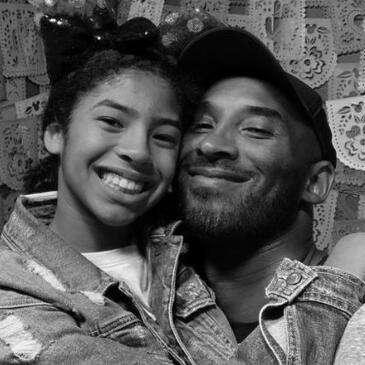 太空葬礼变悲剧：150人骨灰散落太平洋，揭秘失控飞船真相