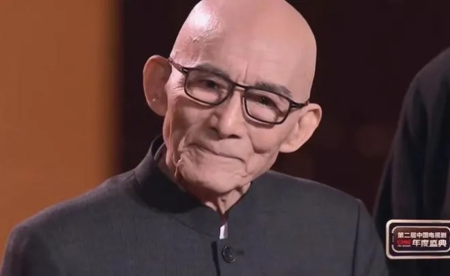 游本昌92岁入党，胡歌：我的人生榜样！