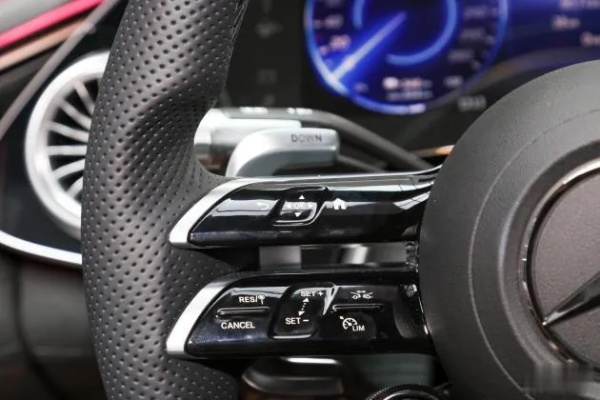 梅赛德斯-AMG电动汽车：油车灵魂再现，模拟换挡声浪体验