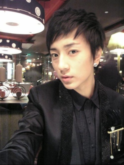 师洋离世热搜疑AI造谣，揭秘真相！