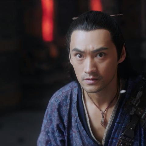 银与绯魅丝角色深度解析：游戏内魅力与实力并存