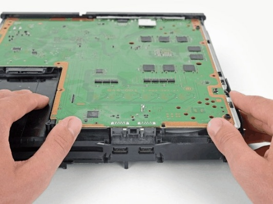 《二手PS4脏到窒息？揭秘如何清洁翻新》