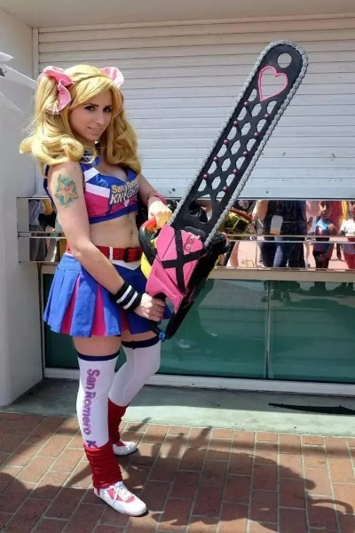 《电锯甜心》女主引争议：华纳合作幕后真相曝光