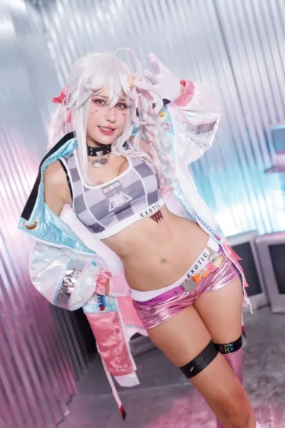 《胜利女神：妮姬》2B新装惊艳亮相，性感诱惑！