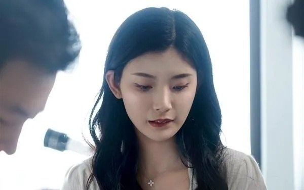 《完蛋我被美女包围了2》角色大盘点：揭秘全阵容美艳佳人！