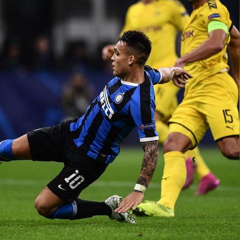 《卡战奇谋一键下载安装攻略，新手必看！》