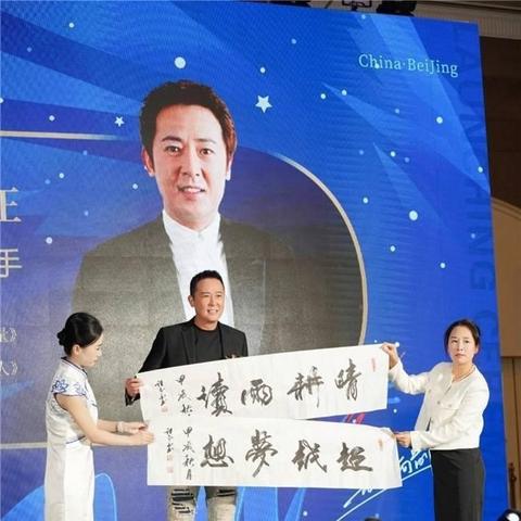 《2025无尽冬日手游官网揭秘：官方入口一网打尽》