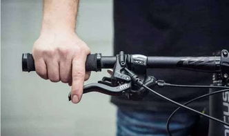 《解限机》拍照自由操控：手动摇身，玩转创意摄影！