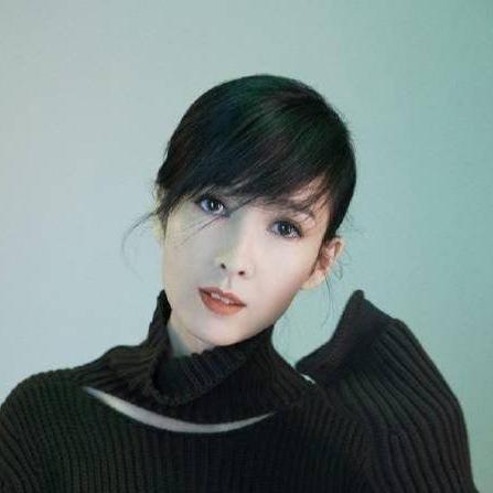 《完美黑暗》实机演示曝光：揭秘真实可玩体验！