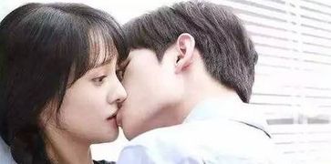 《多人互动，舌吻技巧大揭秘！》