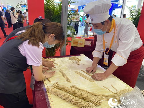 《2025独家！恋与深空兑换码大放送，速来领取》