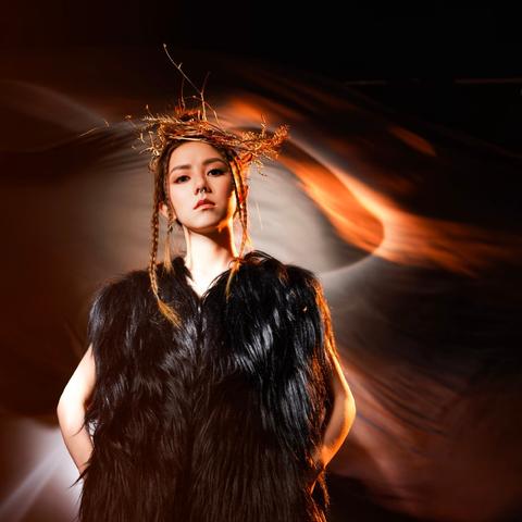 邓紫棋科幻小说7月10日上市！独家双版本仅需89元！