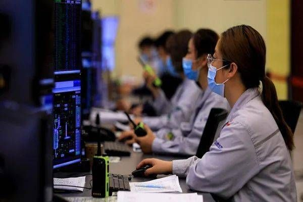 罗马仕总部员工坚守岗位：揭秘不裁员背后的真相