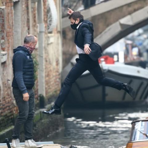 阿汤哥新片拍摄中断，预算狂飙3亿！揭秘幕后真相