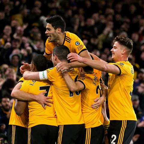 利物浦前锋若塔车祸离世：超车爆胎悲剧真相揭晓