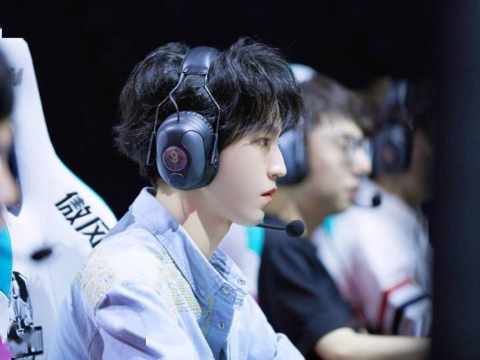 电竞世界杯2025：王俊凯独家代言，中国电竞荣耀启航