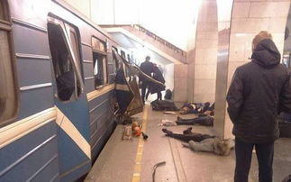 地铁惊魂！折叠刀险酿事故，安检疏忽引关注