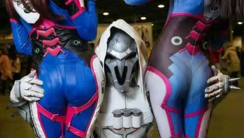 伊芙与DVa亲密互动，战衣诱惑曝光！