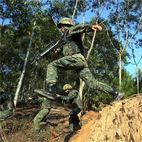 《火影忍者：新世代密林奇袭，独家攻略揭秘！》