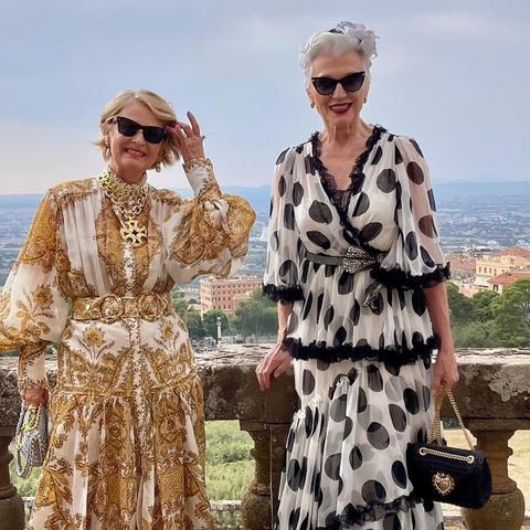 《马斯克AI惊爆：广岛长崎烟花盛况，揭秘世界之最！》