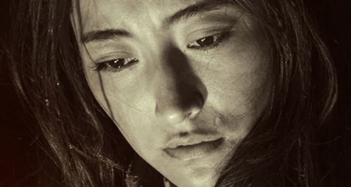 《瑞秋新剧》揭秘：母女情仇，悲痛背后有何真相？