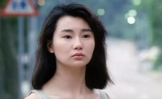 《柳施施：完蛋我被美女包围了2中的神秘女主角》