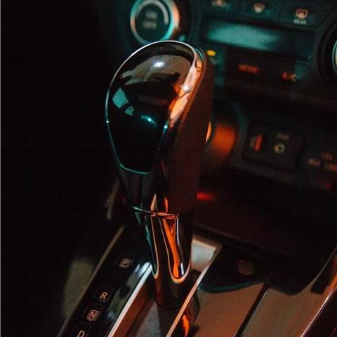 《无畏契约霓虹实战攻略：掌握源能行动技巧》