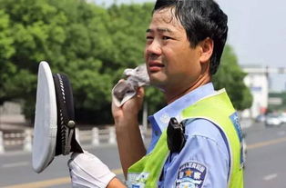 《33远征队》揭秘：矿泉水瓶化身动捕“演员”，真相令人震惊！