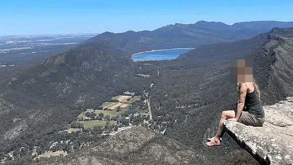 澳洲情侣同居意外：男友兴奋空翻不幸丧命，惊险瞬间引关注