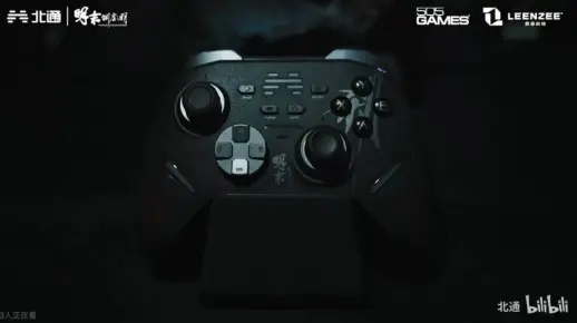 《明末：渊虚之羽》联名手柄惊艳亮相！游戏体验再升级