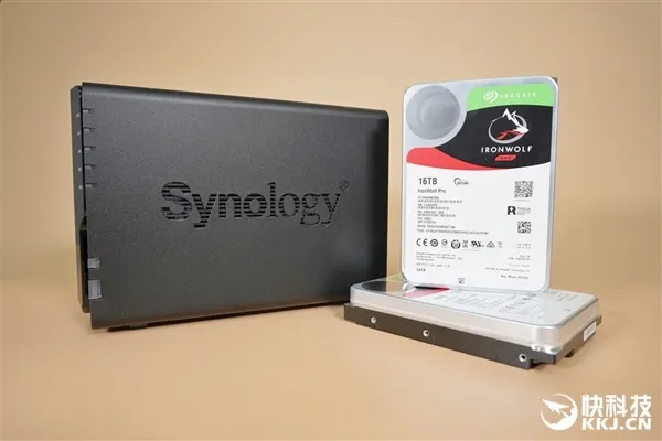 《突破存储极限！希捷酷狼Pro 30TB硬盘震撼登场》