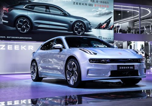 吉利汽车巨资收购极氪，汽车行业新格局！