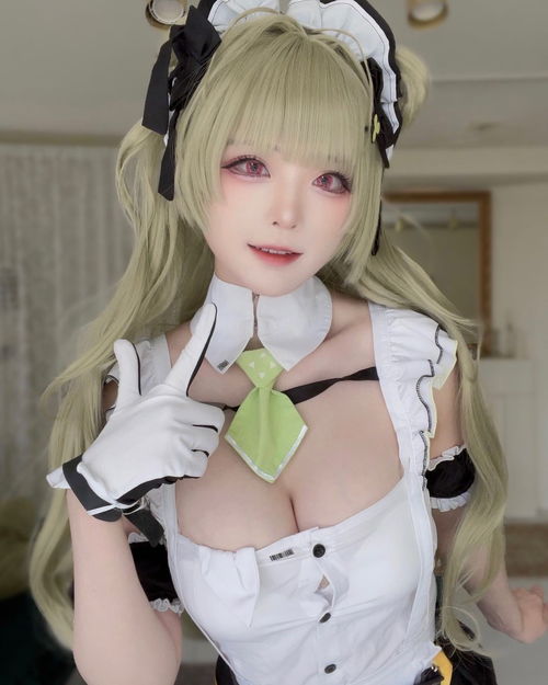 《胜利女神》cos毒蛇，碍事梨体模惊艳亮相！