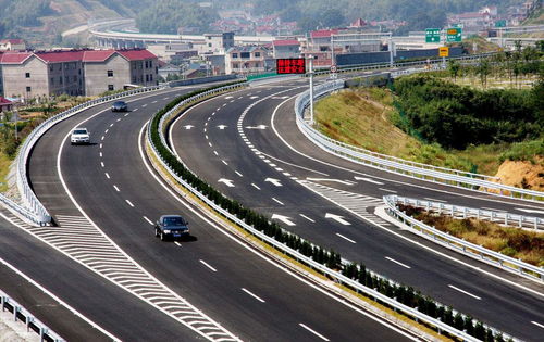 2年磨一剑！九纵九横高速超充网络大揭秘，全国覆盖等你来挑战